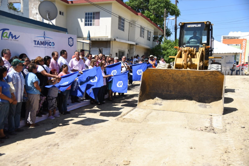 Pone en marcha Chucho Nader nuevo paquete de obras de pavimentación