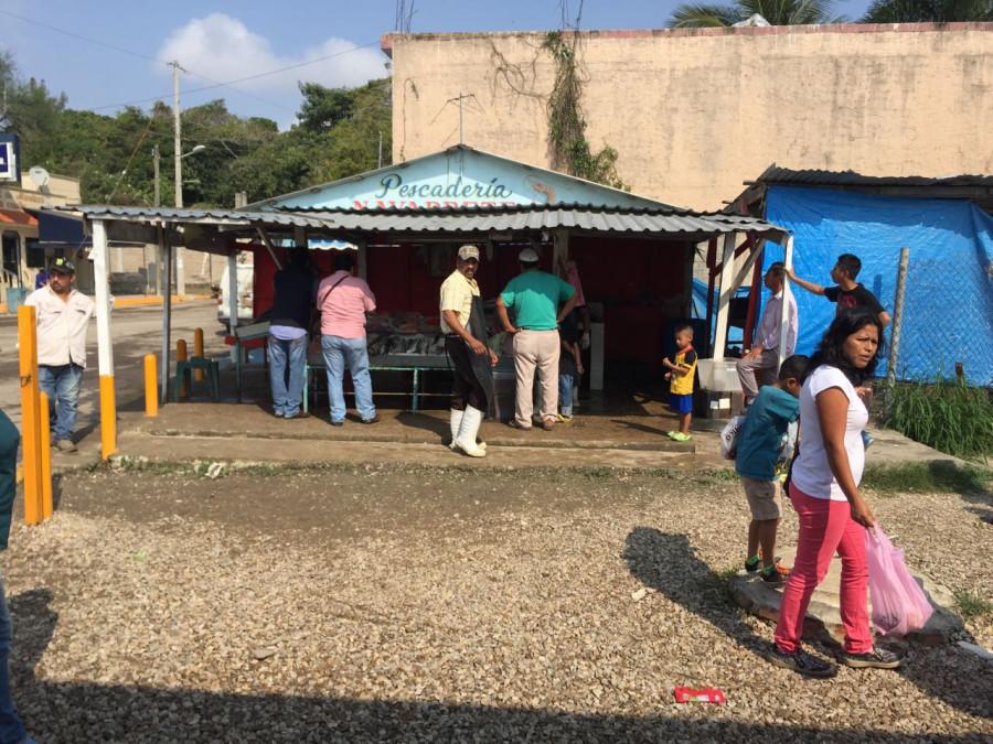 Habitantes de colonias marginadas, piden apoyo de autoridades municipales