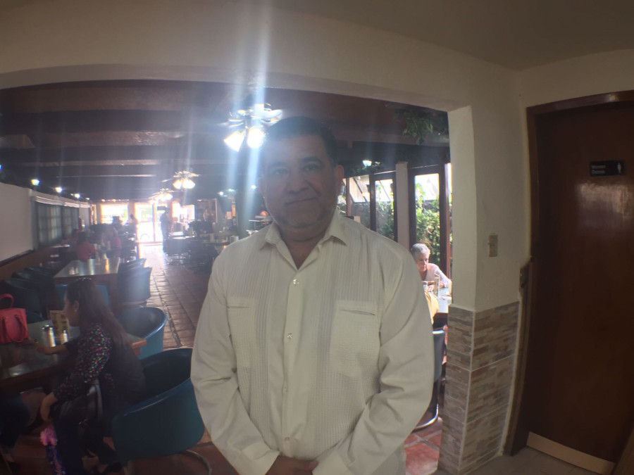 Volatilidad del dólar beneficia a los súper mercados: Carlos Valenzuela