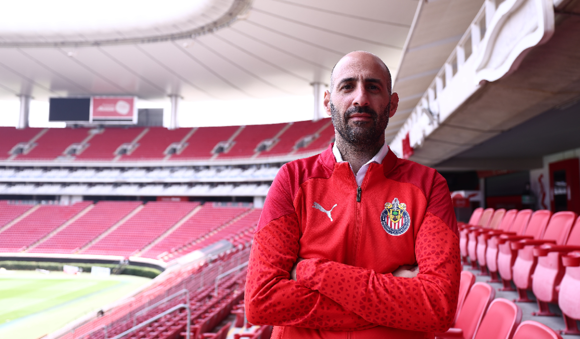 Antonio Spinelli deja de ser DT de Chivas Femenil