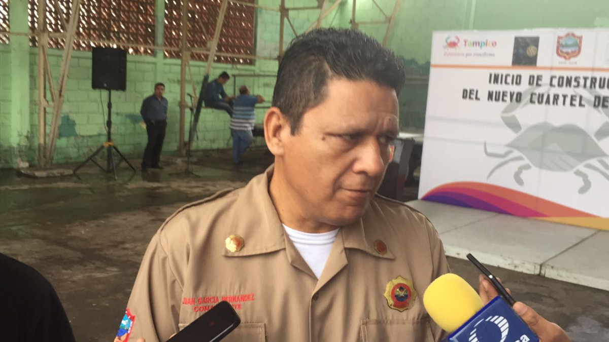 Por lluvias bomberos han capturado cuatro cocodrilos