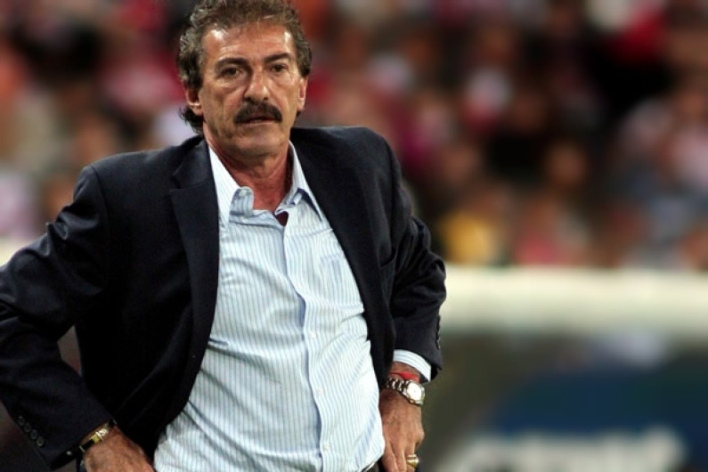 Califica Lavolpe a Paco Jémez como un ‘vende humo’