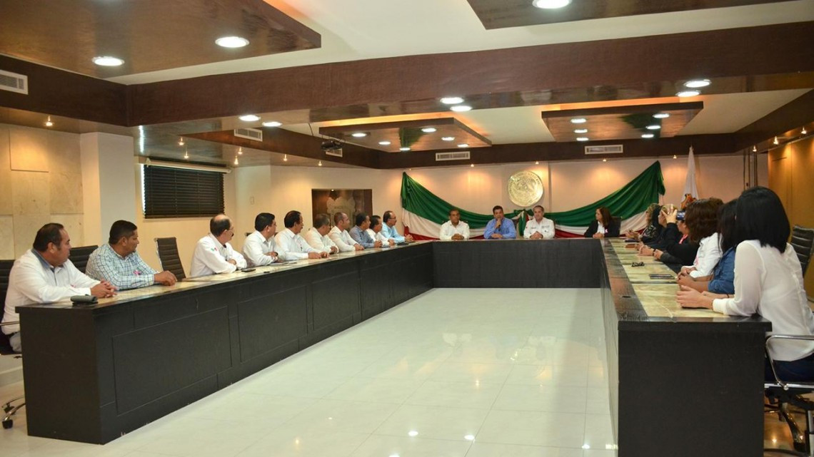 Se reúne Gobernador con Adrián Oseguera en Madero