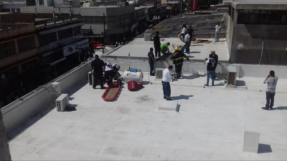 Pintor recibe fuerte descarga eléctrica mientras trabajaba