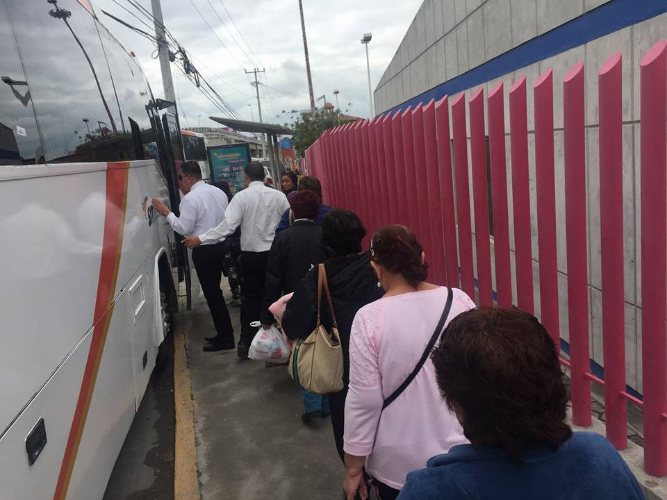 DIF Reynosa realiza viaje para operación de pacientes con cataratas