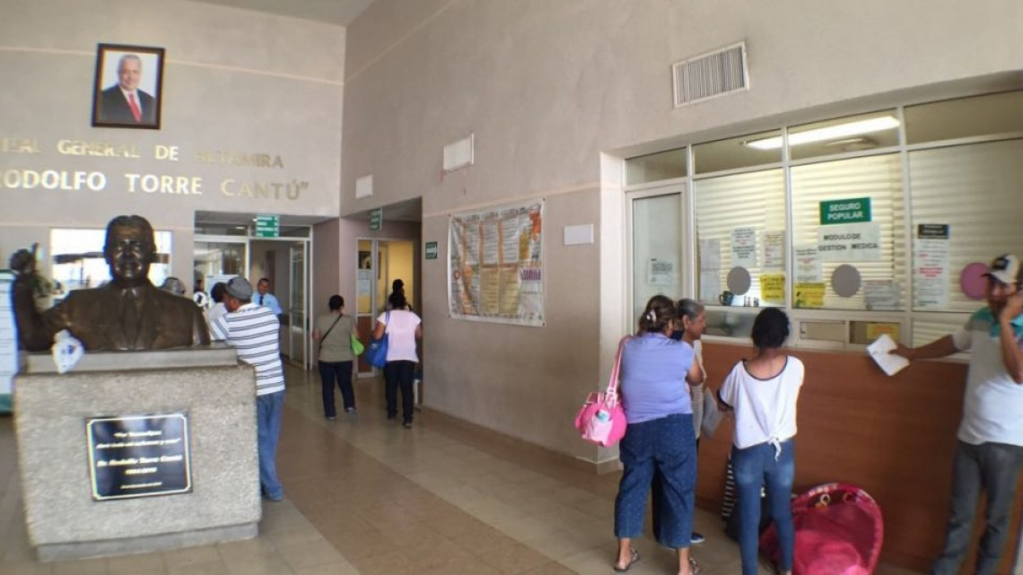 Hospital civil opera con plantilla básica dando atención a derechohabientes.