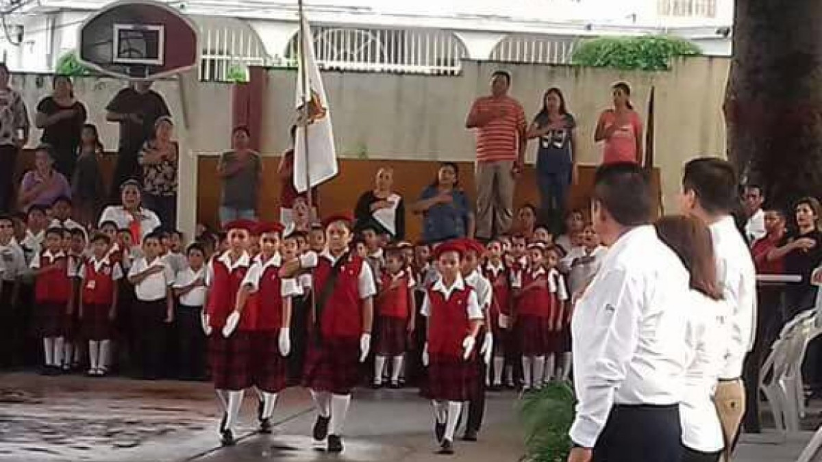 Homenajean en Tampico a alumnos fallecidos de la Escuela C. Rébsamen
