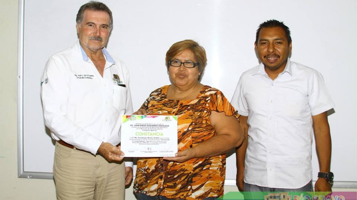 Termina curso de computación