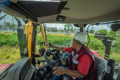 Adquiere Gobierno de Matamoros equipo para mantener limpios los drenes