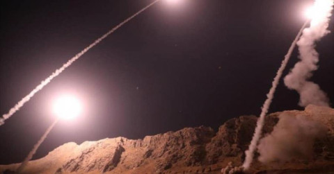 Irán bombardea con misiles posiciones terroristas en Siria