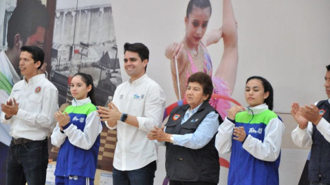 Dan a conocer seleccionados de Karate Do en la Olimpiada Estatal