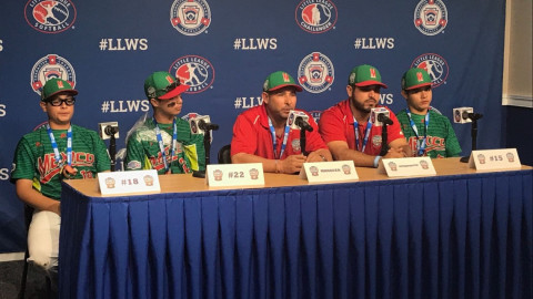 Quién se desconcentre en el juego va a perder: Manny Espinosa