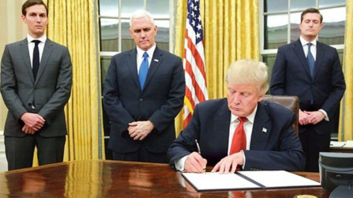 Trump anuncia en Twitter que dará inicio el muro