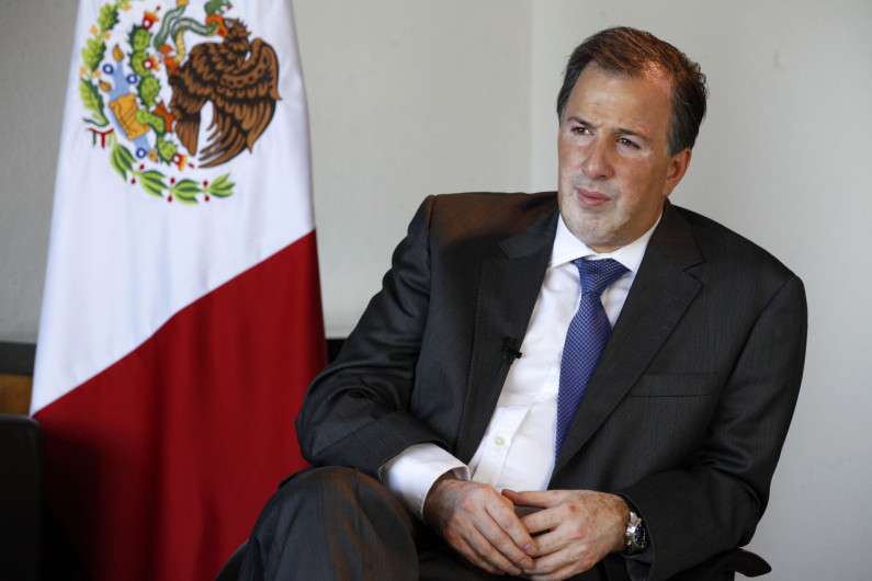 SHCP rechaza iniciativas para disminuir el IEPS en combustibles