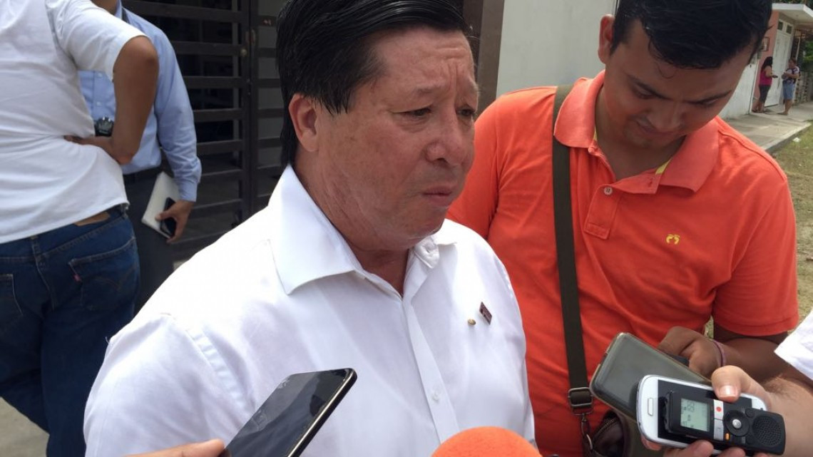 Fugas de aguas negras reflejo del desgaste de las tuberías 