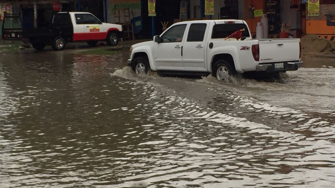 Encharcamientos en Altamira genera paso de Franklin por norte de Veracruz