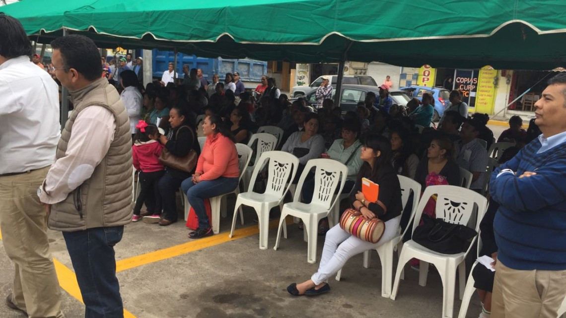 Municipio entrega diversos apoyos a damnificados por inundaciones