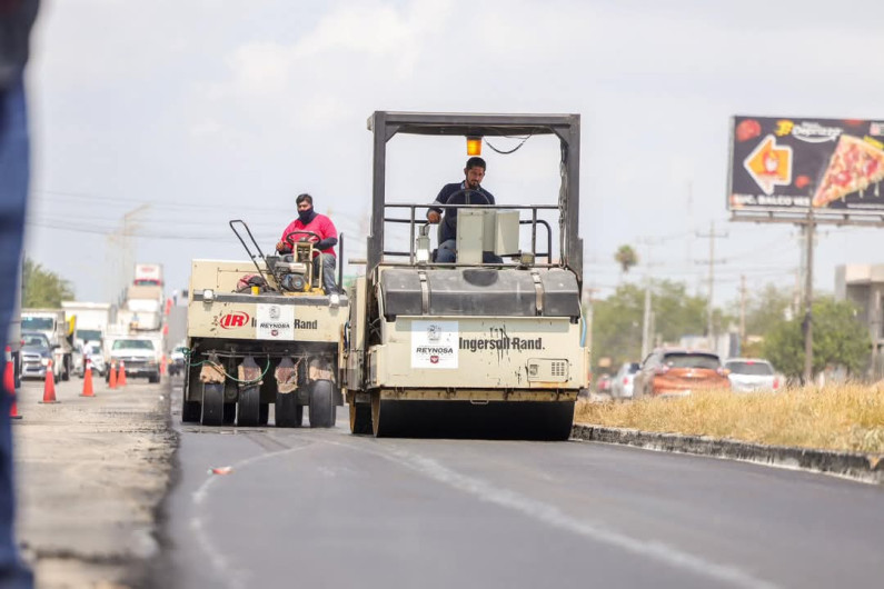 Rehabilitación de pavimento mejora tráfico vehicular en carretera Reynosa-Río Bravo