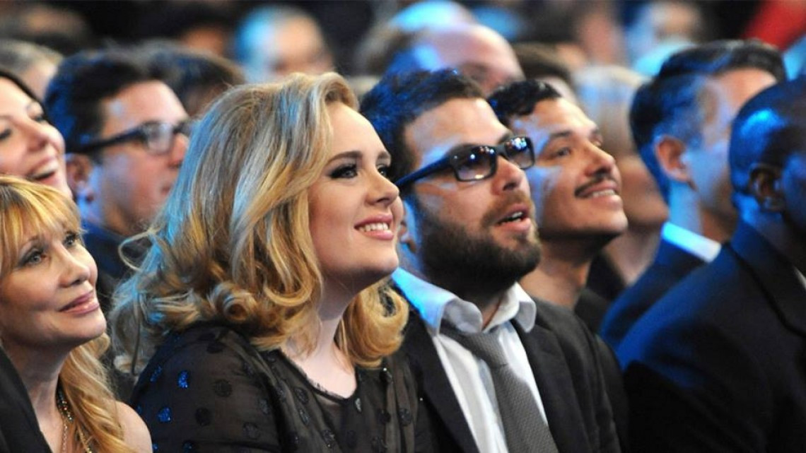 Adele se casa con Simon Konecki