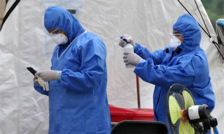 Estados Unidos supera récord de muertes por COVID-19 registradas en un día 