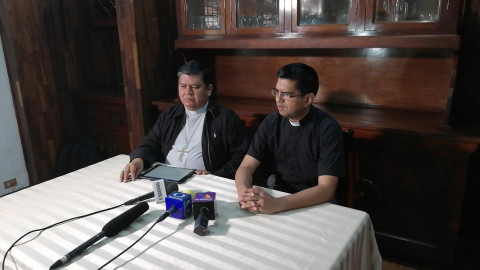 Llegada silenciosa de migrantes  satura la casa Nazaret