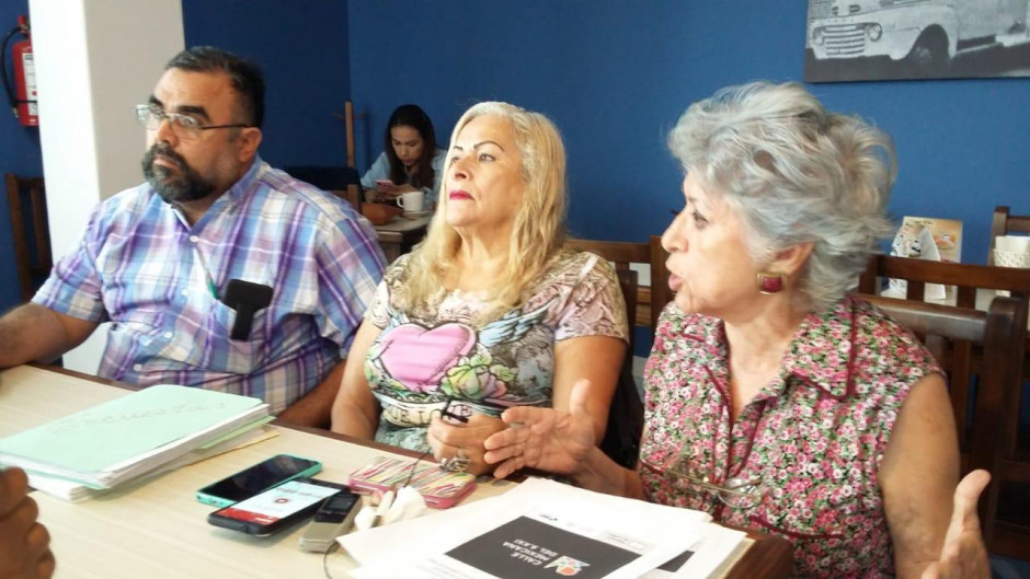 Comerciantes se amparan contra el  paso a desnivel 