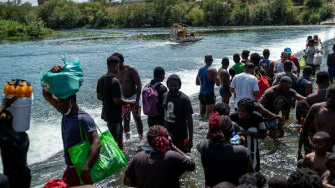 Texas pide a Joe Biden emitir declaratoria de emergencia por crisis migratoria