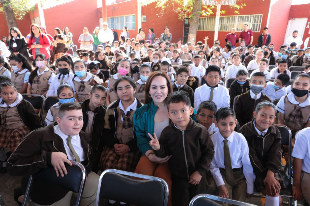 Lanza Carmen Lilia Canturosas convocatoria para becas de primaria y educación especial, podrán acceder hasta dos hermanos por familia