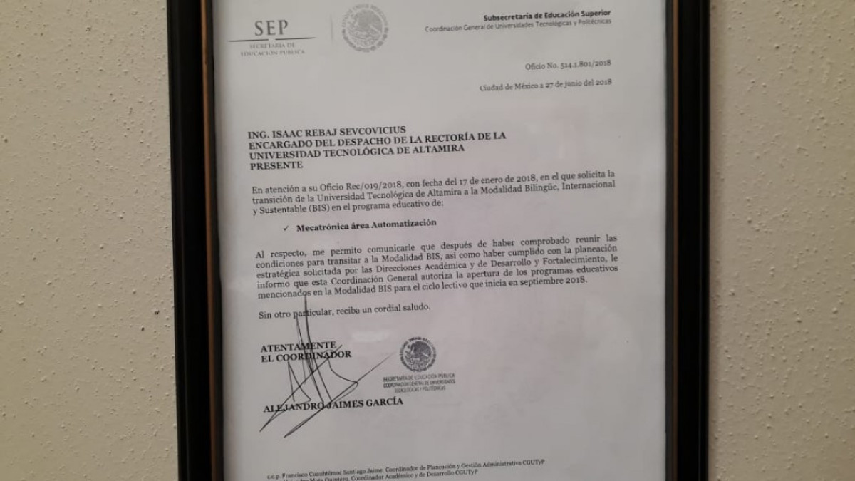 La UTA inicia la carrera de mecatrónica en modalidad BIS.