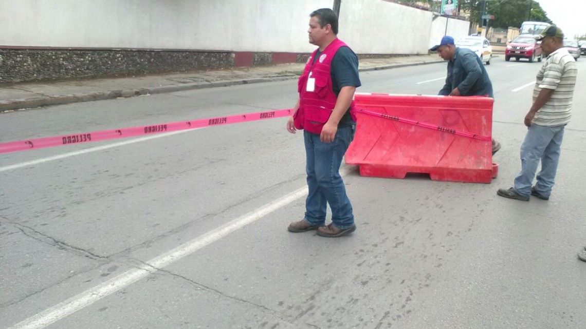 PEMEX trabaja en hundimiento registrado en la avenida Hidalgo