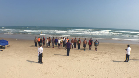 Capacitan en Miramar a aspirantes a salvavidas