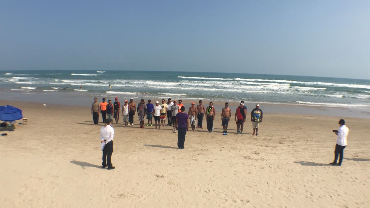 Capacitan en Miramar a aspirantes a salvavidas