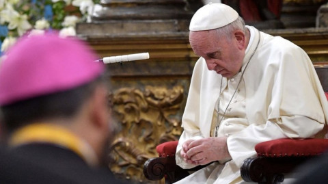 Lamenta Papa Francisco que se deba llorar a miles de inmigrantes muertos