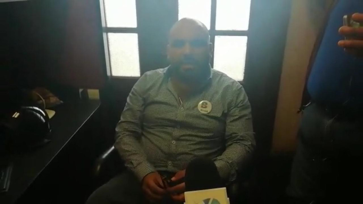 Regidor porteño sale a pedir disculpas a nombre de Senadora neófita