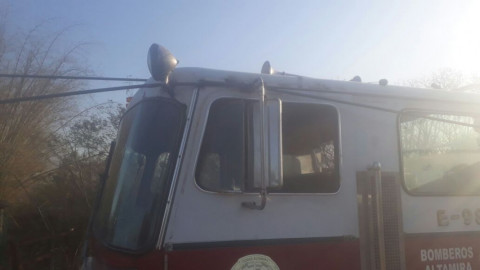 Incendios, caídas de anuncios y árboles, saldo por paso del frente frío número 44