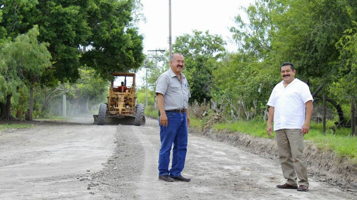 Supervisan obra en poblado de Anáhuac