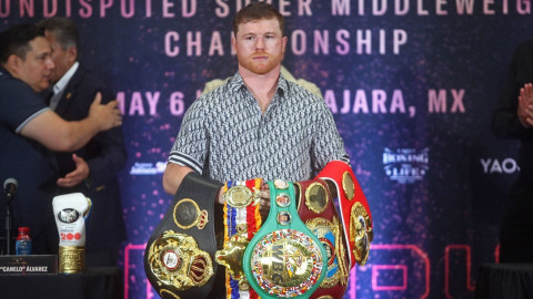Saúl 'Canelo' Álvarez es despojado de su campeonato de la FIB