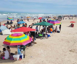 Playa Miramar registra cerca de 100 mil visitantes en primeros días de vacaciones