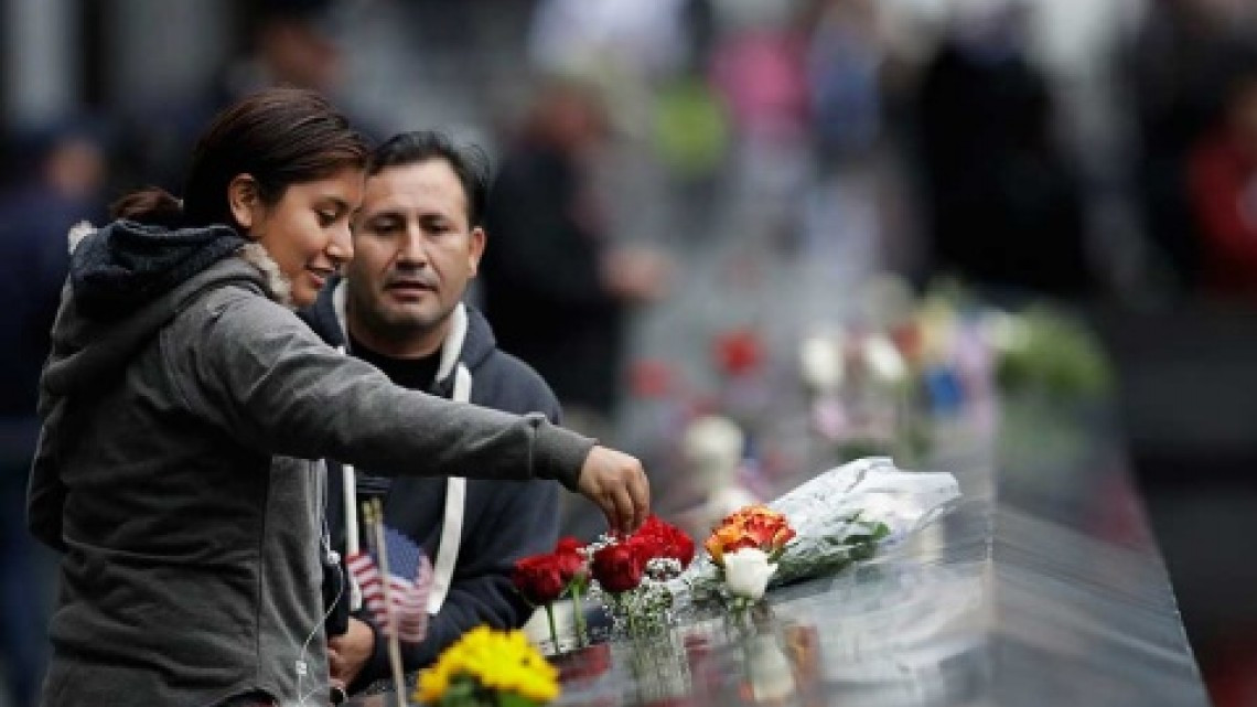 Rinden tributo a víctimas del 11-S en Nueva York