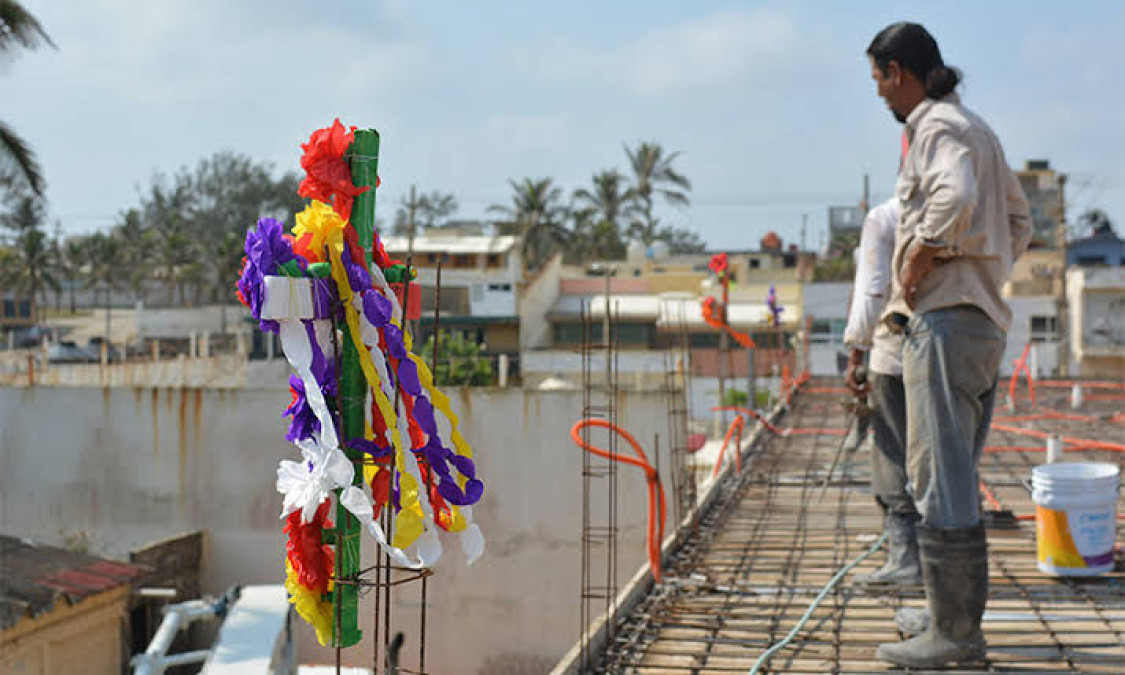 3 de mayo: Día de la Santa Cruz y del Albañil 