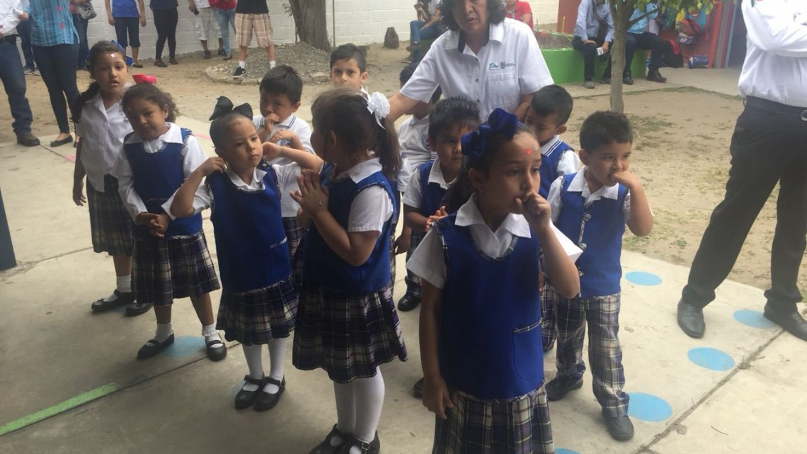 Entregan barda perimetral en el kinder Margarita Maza de Juárez