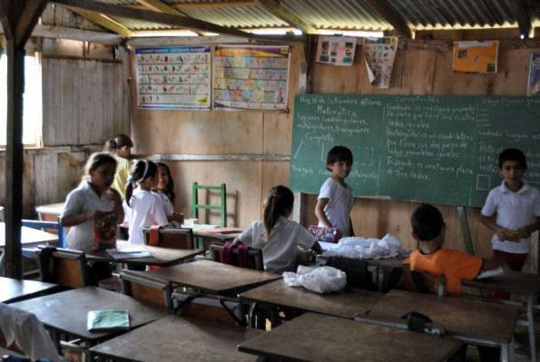 CONAFE en contra de que desaparezcan dependencias federales