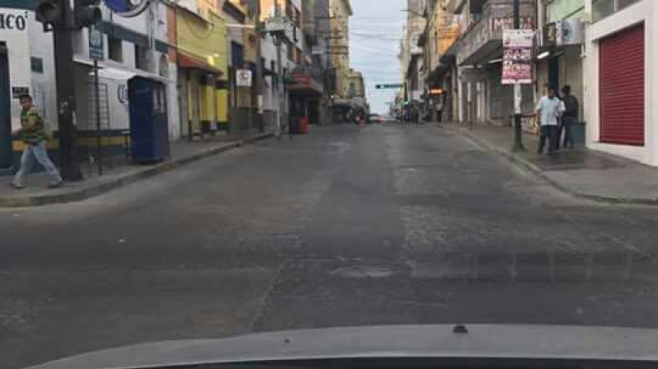 Paro de transporte público genera caos y molestia entre usuarios