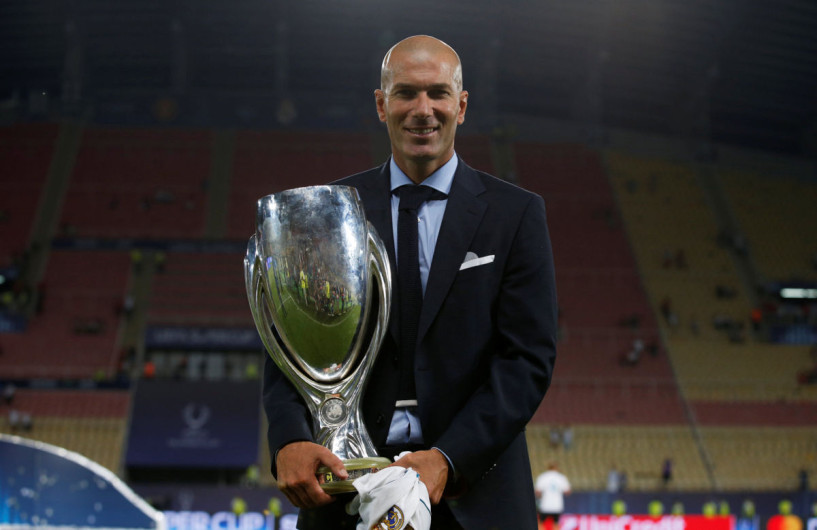 Zidane renueva contrato por otros tres años 