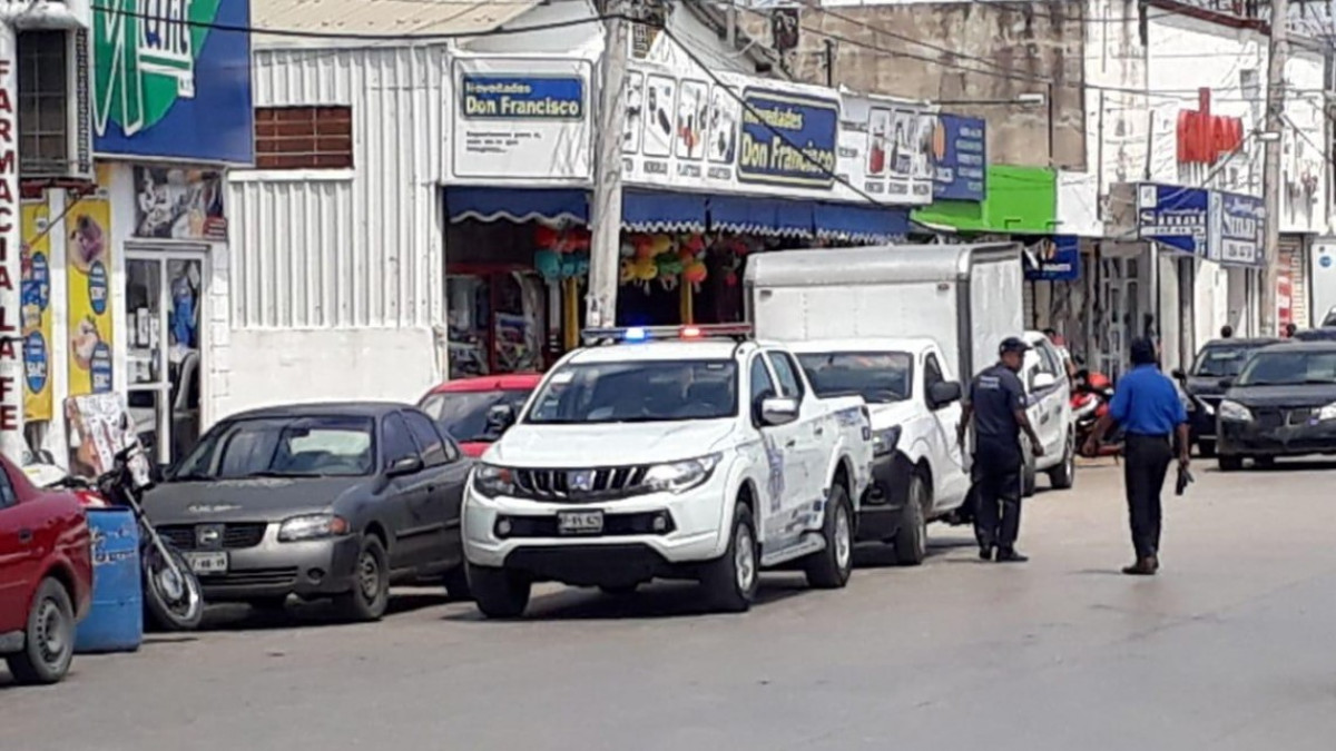 Comerciantes piden crear áreas de estacionamiento en zona centro