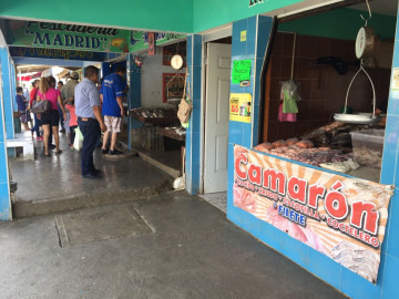 Aumentan precios de mariscos por alza de combustibles