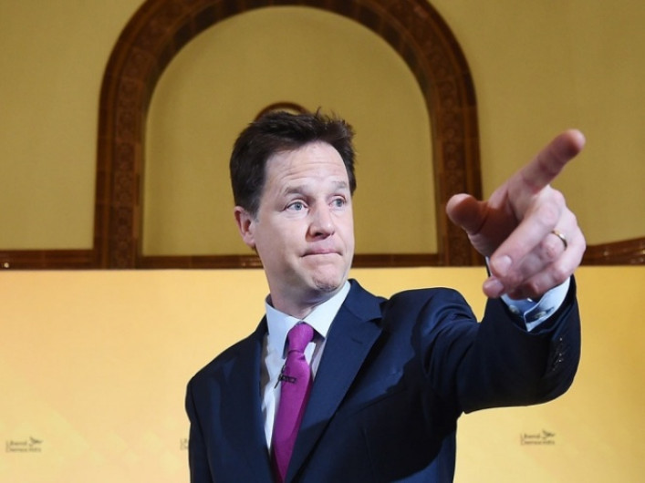 Facebook recibe multa por 644 mil dólares por caso Cambridge Analytica