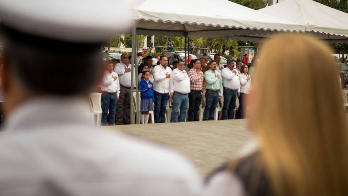 Conmemoran 101 aniversario de la constitución política