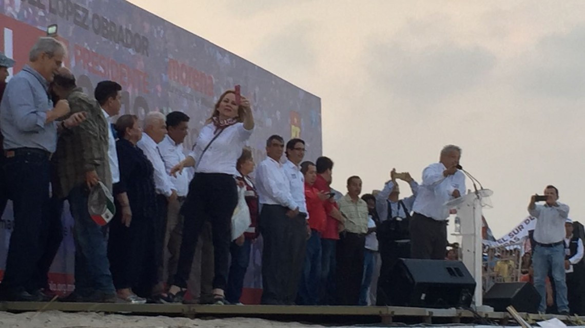 AMLO aseguró su triunfo al estar 25 puntos arriba de sus contrincantes 