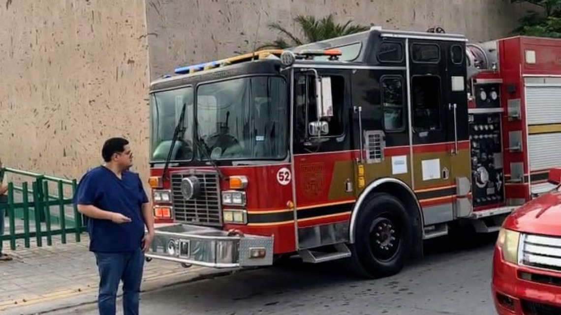 Corto circuito en el IMSS causa alarma y movilización de emergencias